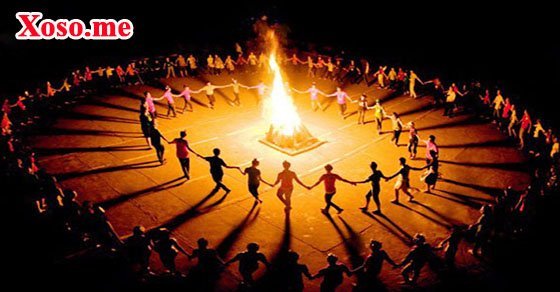  Mơ thấy ca hát vui chơi – Chiêm bao thấy ca hát vui chơi đánh con gì?