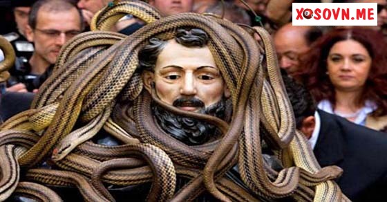 Mơ thấy rắn quấn người – Chiêm bao thấy rắn quấn người đánh con gì?