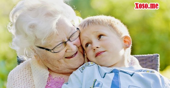 Mơ thấy bà già trẻ em